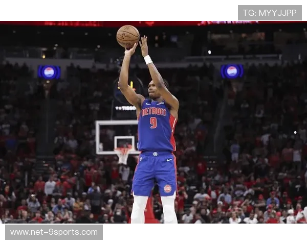 康宁汉姆32+10,活塞稳居东部第一 康宁汉姆32+10,活塞稳居东部第一